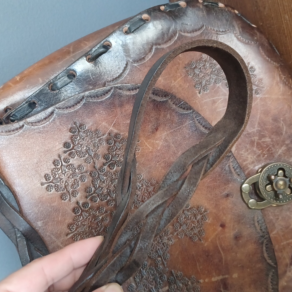 Leather bag - Picture 10 of 16